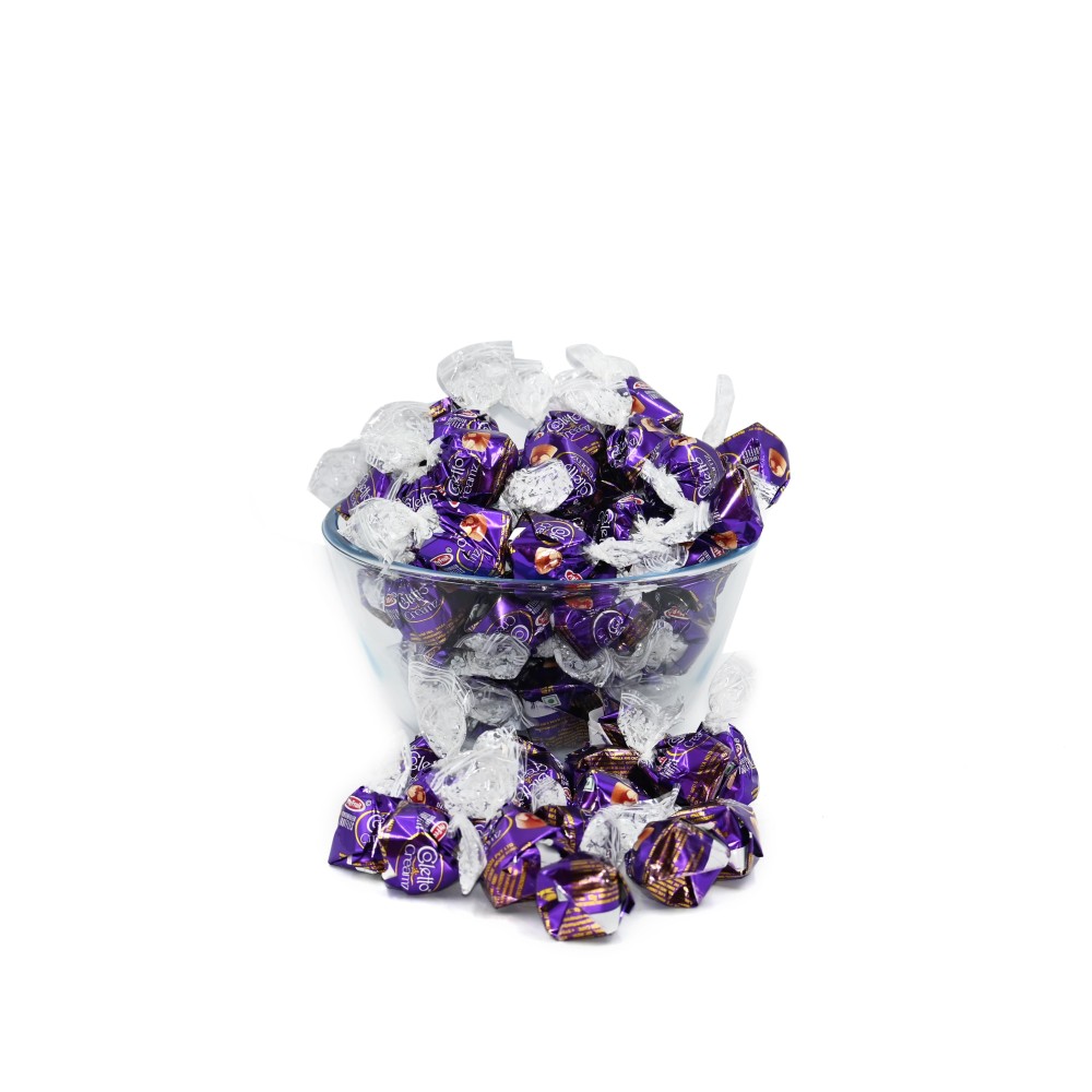 Coletto creamz vanilla and purple chocolate center filled truffles